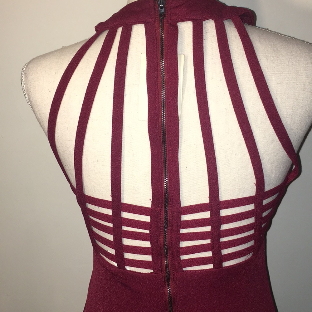 ✨ NWT Burgundy cage mini dress✨ Super Sexy💕 - Picture 3 of 4
